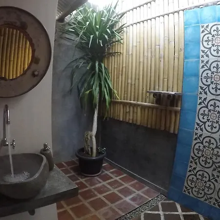 Good Karma Yogyakarta Hostel Exterior photo