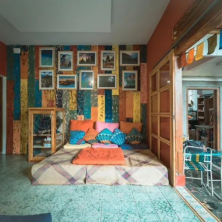 Good Karma Yogyakarta Hostel Exterior photo